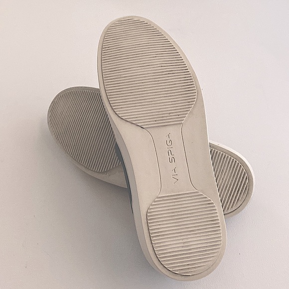 Via Spiga Woman’s Size 6 Tennis Shoe - Picture 4 of 6